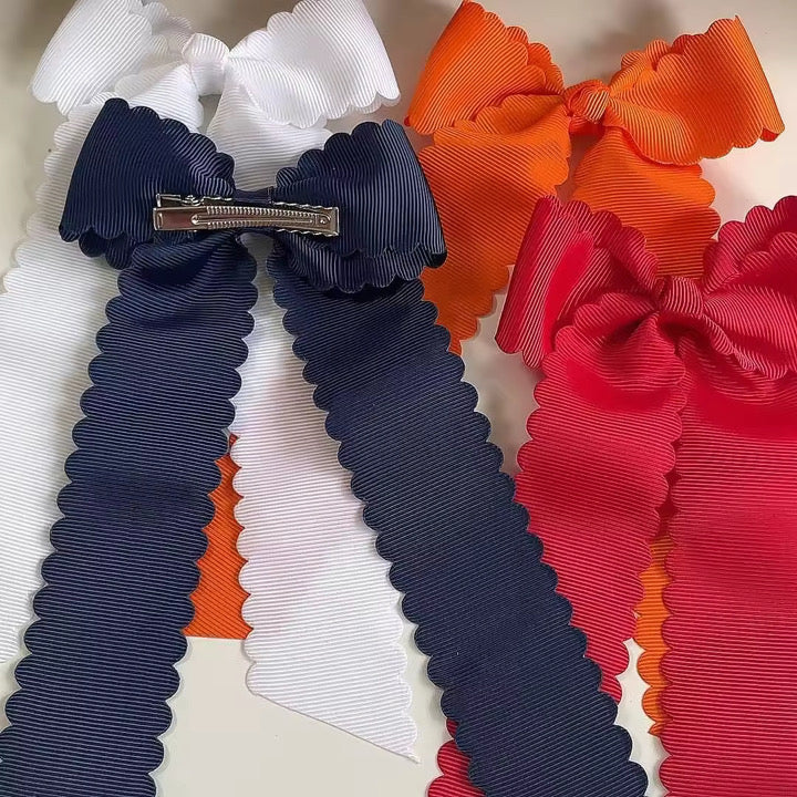 4" Scalloped Tail Bow